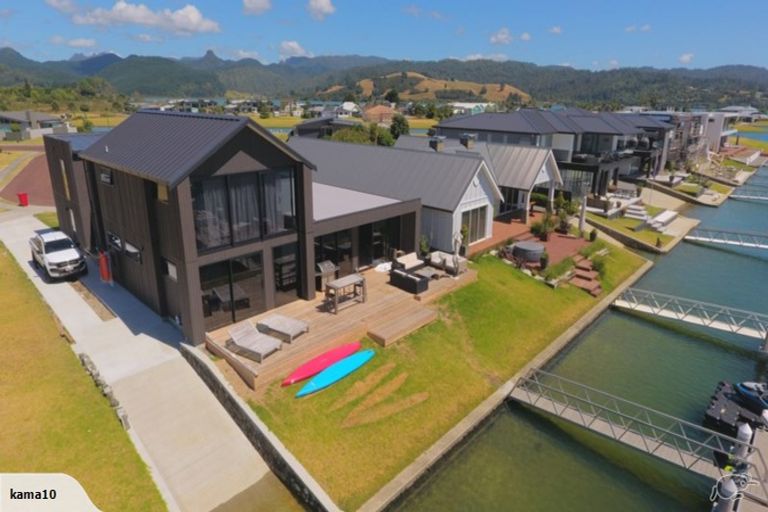 Photo of property in 118 Motu Iti, Pauanui, Hikuai, 3579