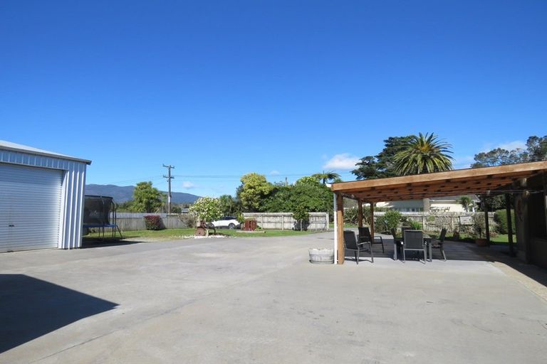 Photo of property in 183 Queen Street, Westport, 7825