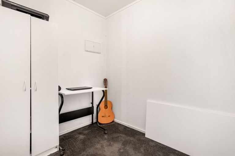 Photo of property in 3a Domain Road, Weymouth, Auckland, 2103
