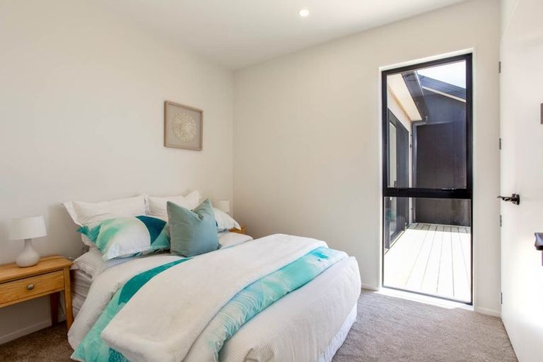 Photo of property in 25 Anehana Place, Stanmore Bay, Whangaparaoa, 0932