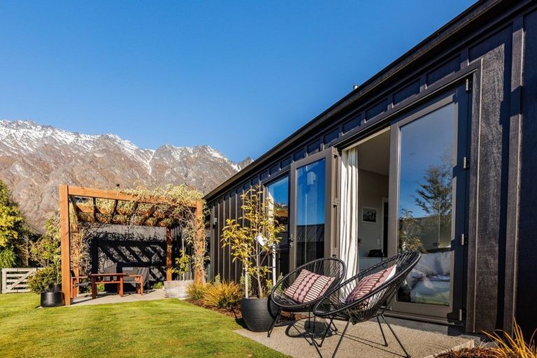 Photo of property in 42 Mcadam Drive, Jacks Point, Queenstown, 9371