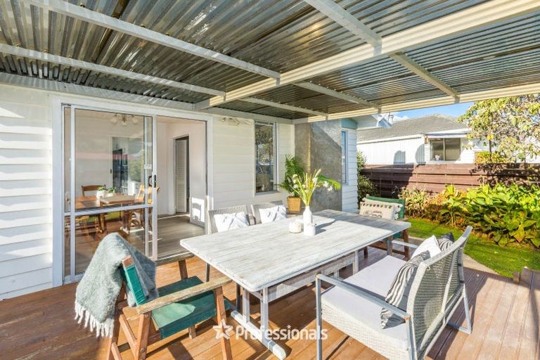 Photo of property in 5 Camden Road, Totara Park, Upper Hutt, 5018