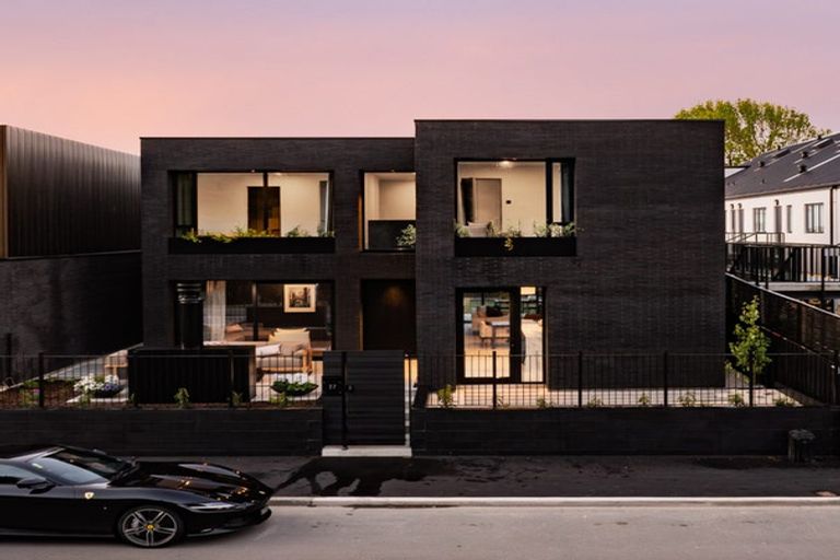 Photo of property in 27 Carlton Mill Road, Merivale, Christchurch, 8014