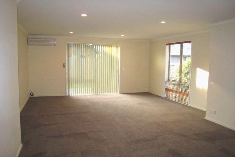 Photo of property in 122 Rolleston Drive, Rolleston, 7614