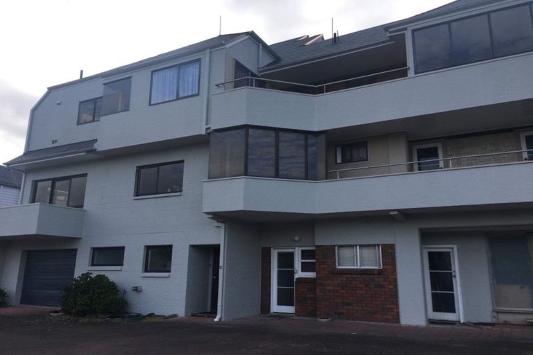 Photo of property in 40 Maunganui Road, Mount Maunganui, 3116