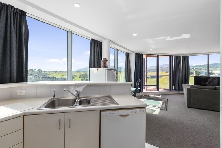 Photo of property in The Links, 378-382 Kapiti Road, Paraparaumu Beach, Paraparaumu, 5032