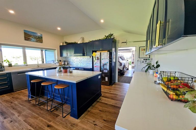 Photo of property in 33 Oriwa Lane, Levin, 5571