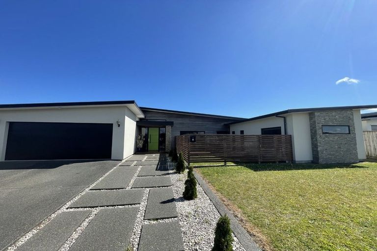 Photo of property in 5 Wentworth Lane, Waiwhakaiho, New Plymouth, 4312