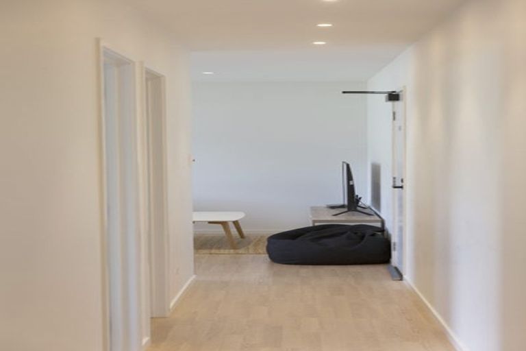 Photo of property in 50 Kings Drive, Wanaka, 9305