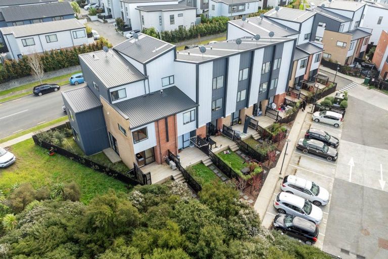 Photo of property in 44e Westgate Drive, Westgate, Auckland, 0614