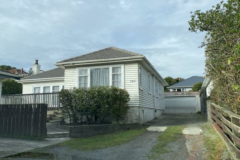 Photo of property in 158f1 Newlands Road, Newlands, Wellington, 6037