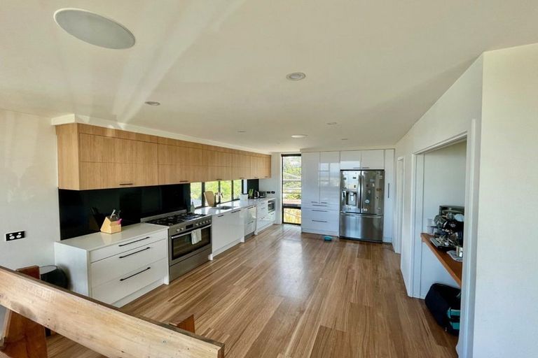 Photo of property in 48 Walter Street, The Glen, Dunedin, 9011