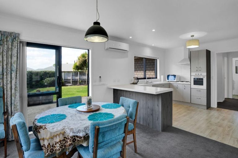 Photo of property in 6 Elizabeth Grove, Stratford, 4332