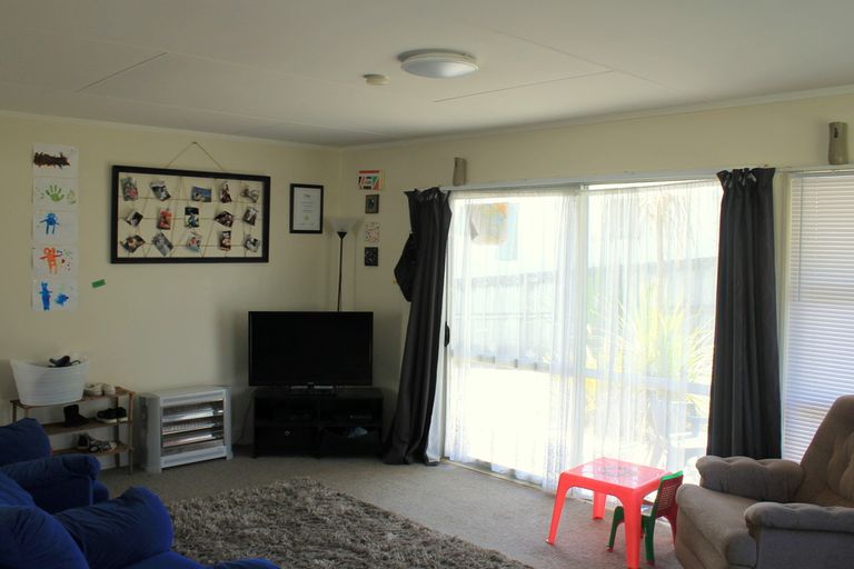 Photo of property in 8 Yorke Road, Haruru, 0204