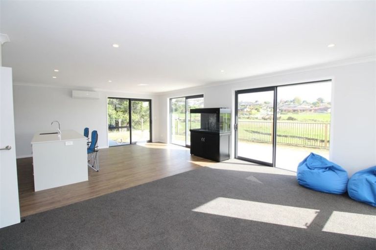 Photo of property in 15 Lomay Place, Te Puke, 3119