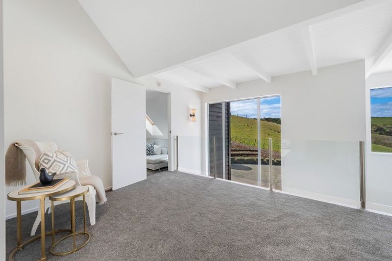 Photo of property in 122 Brownhill Road, Whitford, Manurewa, 2576
