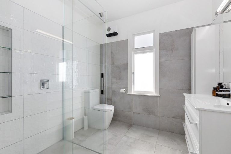 Photo of property in 12 Cressy Street, Waterloo, Lower Hutt, 5011