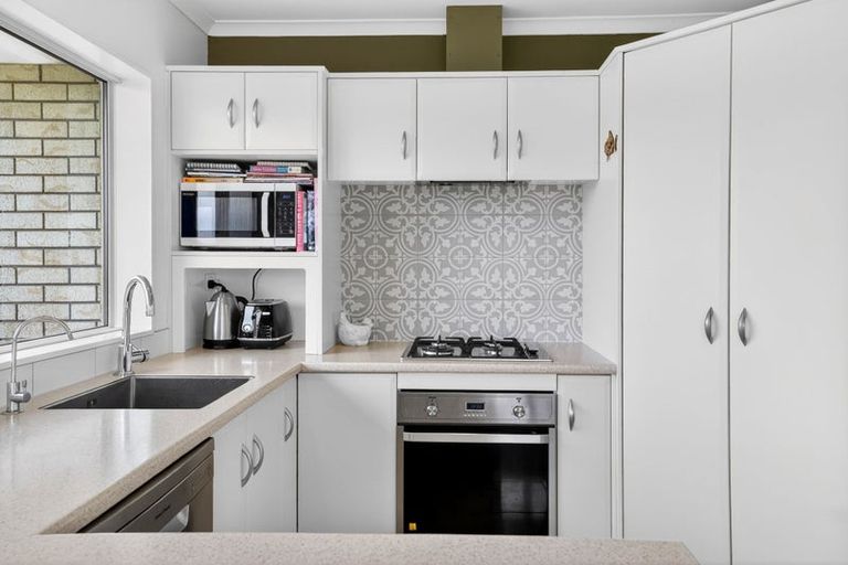 Photo of property in 1014 South Head Road, South Head, Helensville, 0874