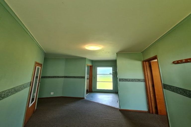 Photo of property in 583 Massey Road, Mangere, Auckland, 2022