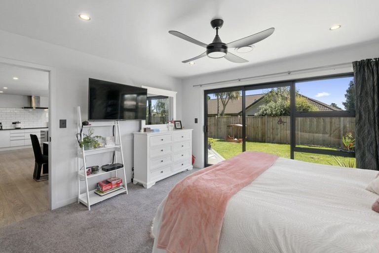 Photo of property in 8 Gladys Place, Levin, 5510