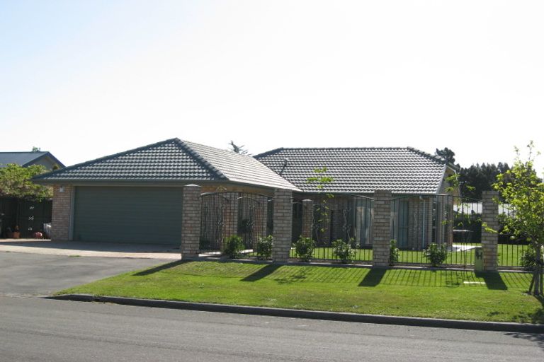 Photo of property in 35 Robert Coup Road, Kaiapoi, 7630