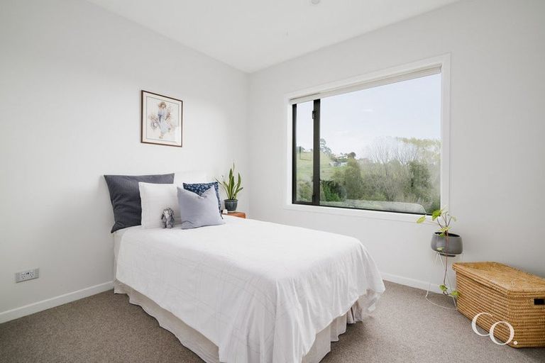 Photo of property in 42 Te Auhi Way, Welcome Bay, Tauranga, 3112