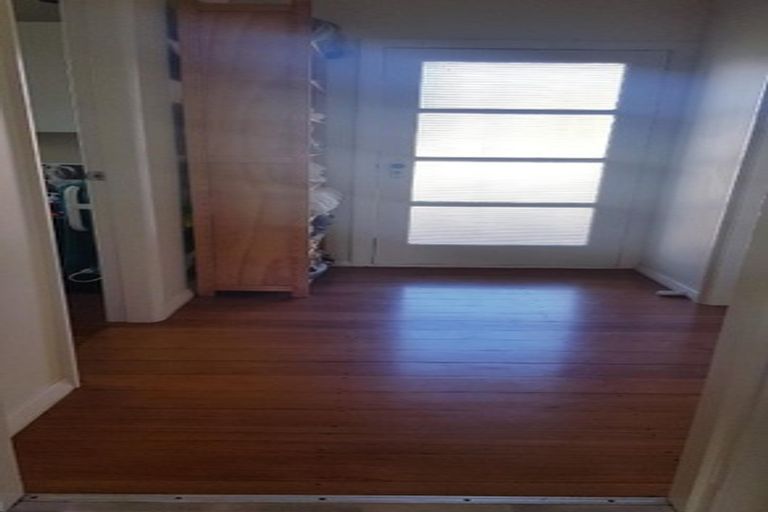 Photo of property in 43 Martin Road, Paraparaumu Beach, Paraparaumu, 5032