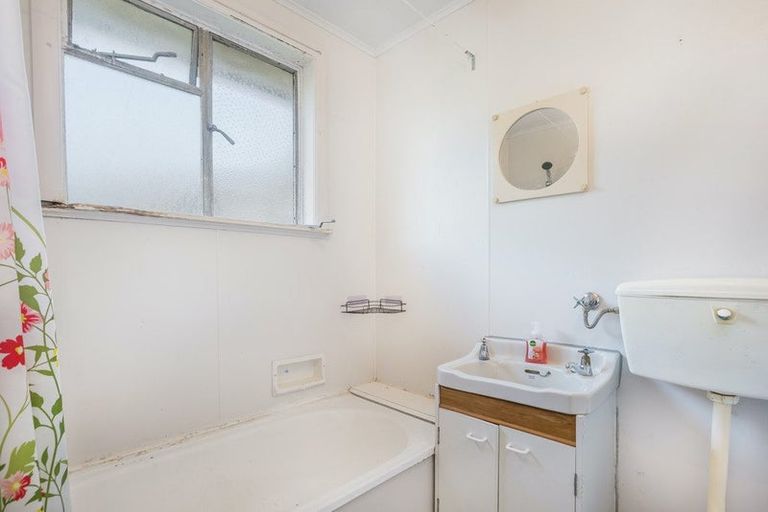 Photo of property in 24 Martin Street, Ranui, Porirua, 5024