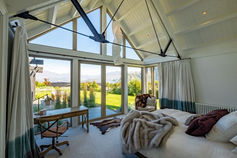 Photo of property in Mount Gold Place, Wanaka, 9305