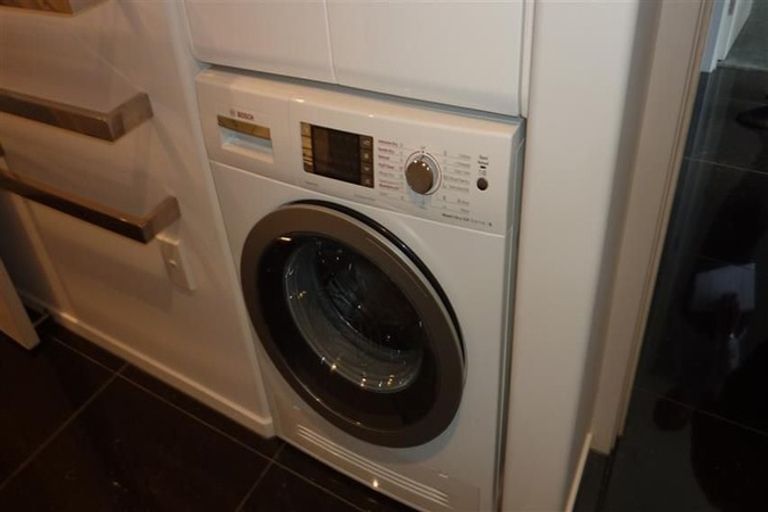 Photo of property in 162u6 Massey Street, Frankton, Hamilton, 3204