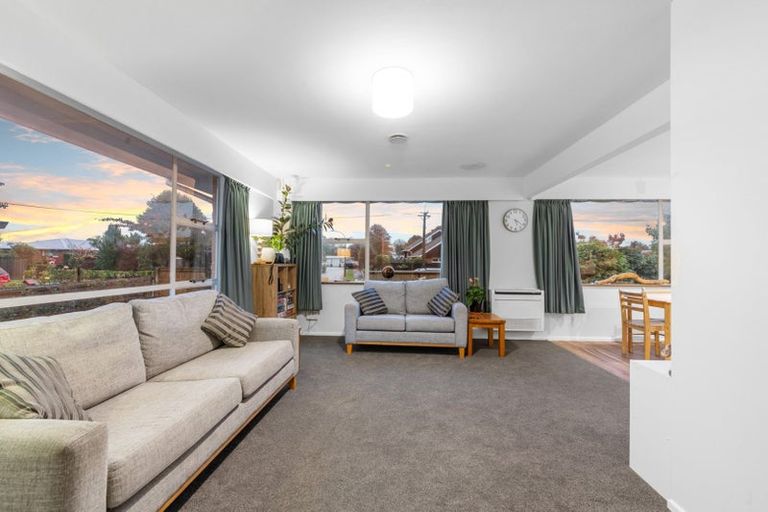 Photo of property in 62 Daniels Road, Redwood, Christchurch, 8051