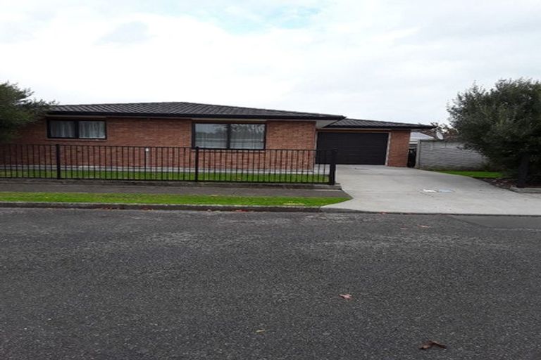 Photo of property in 33 Elizabeth Street, Levin, 5510