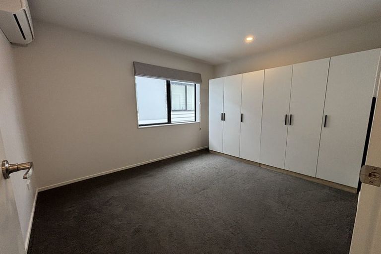 Photo of property in 10 Kearns Drive, Hobsonville, Auckland, 0616