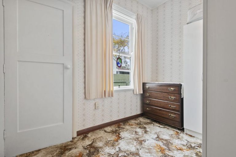 Photo of property in 112 Savage Crescent, West End, Palmerston North, 4412