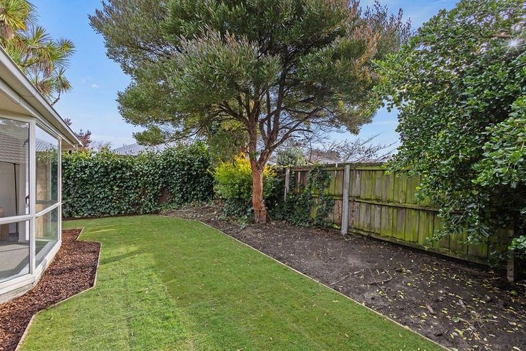 Photo of property in 2/9 Ruru Road, Linwood, Christchurch, 8062