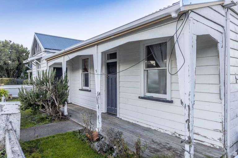 Photo of property in 5 Collins Street, Waipawa, 4210