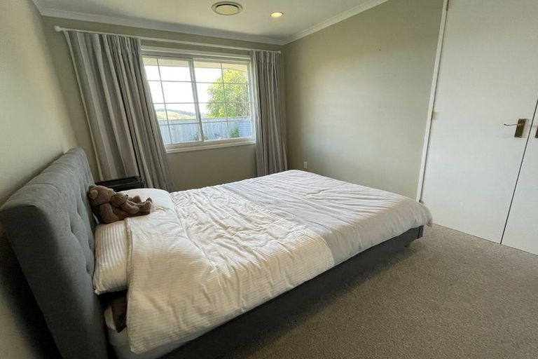 Photo of property in 19 Chorley Grove, Churton Park, Wellington, 6037