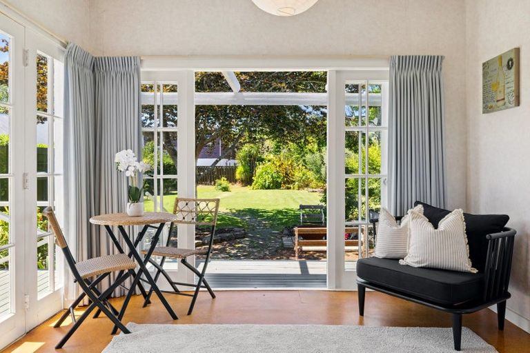 Photo of property in 3 Marine Terrace, Bayswater, Auckland, 0622