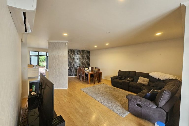 Photo of property in Tuscany Towers, 30/1 Ambrico Place, New Lynn, Auckland, 0600