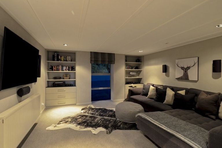 Photo of property in 11 Carlin Creek Drive, Drift Bay, Queenstown, 9371