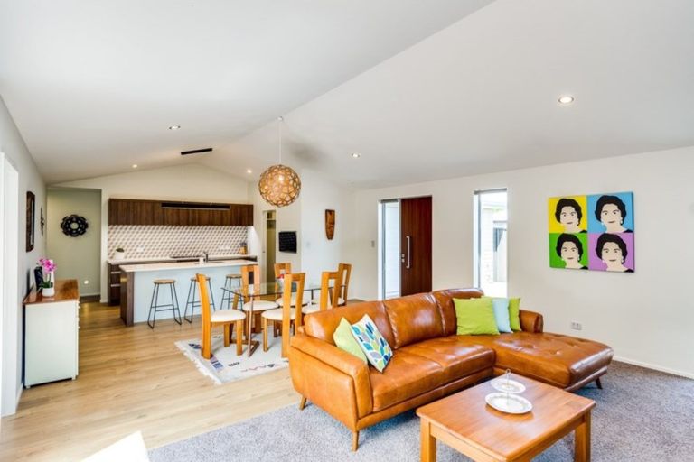 Photo of property in 2b Moeller Street, Taradale, Napier, 4112