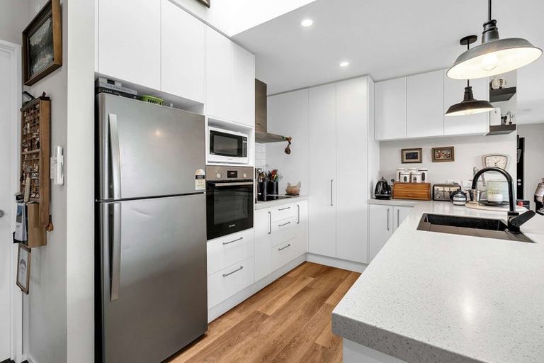 Photo of property in 24 Shrimpton Avenue, Woodend, 7610