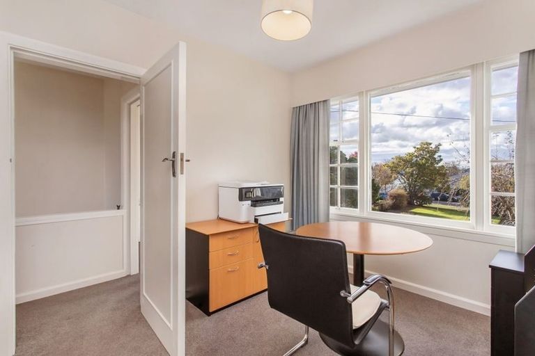 Photo of property in 127 Hamilton Avenue, Ilam, Christchurch, 8041