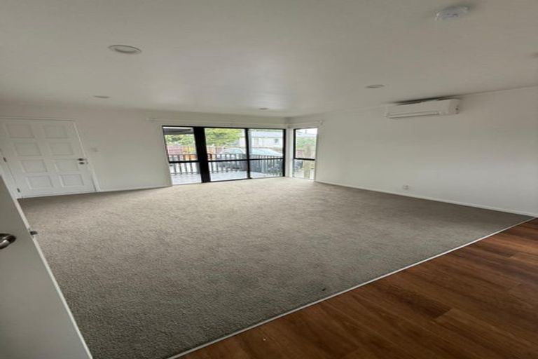 Photo of property in 2/70 Kelvin Road, Papakura, 2110