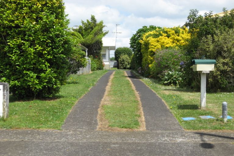Photo of property in 15b Landscape Road, Pukekohe, 2120