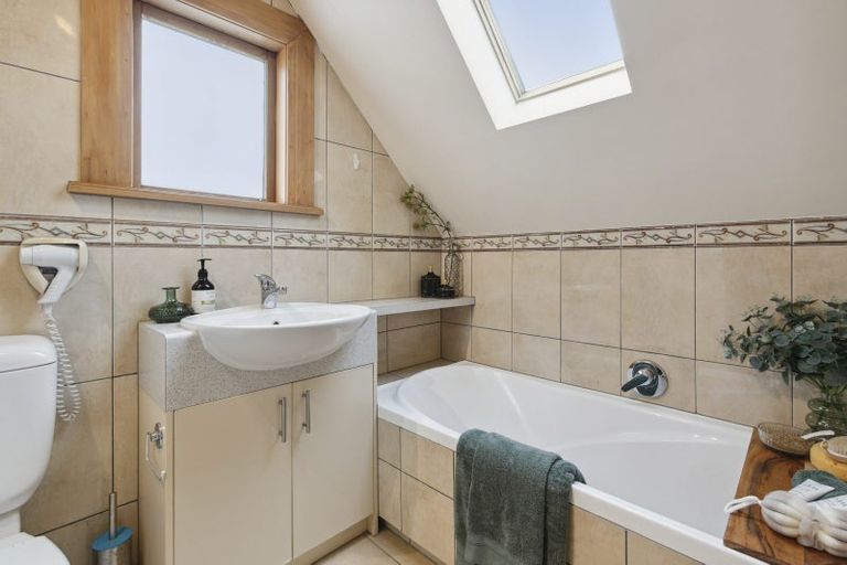 Photo of property in 63 Ellesmere Avenue, Miramar, Wellington, 6022