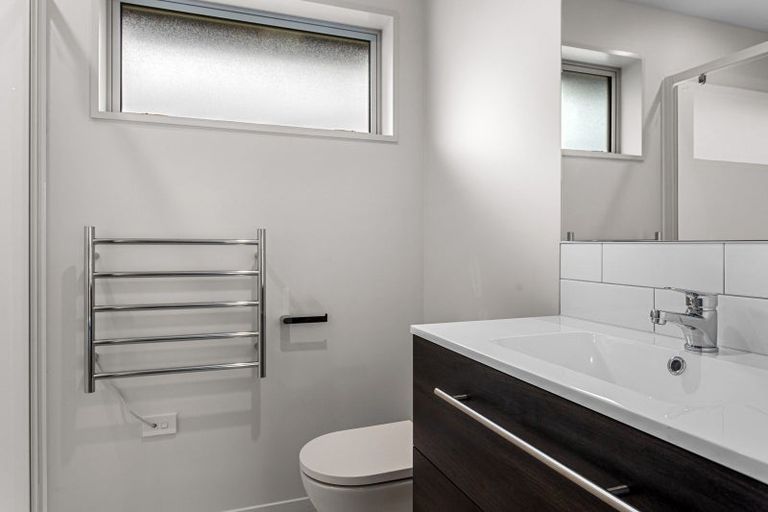 Photo of property in 18 Grey View Grove, Rangiora, 7400