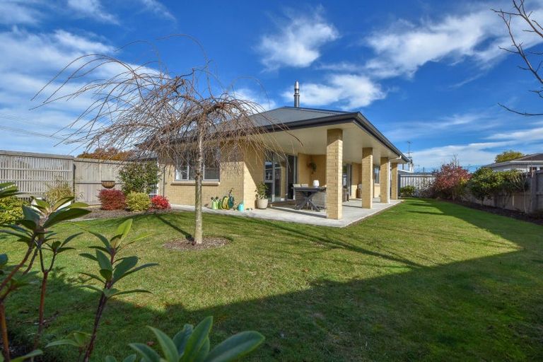 Photo of property in 266 High Street South, Carterton, 5713