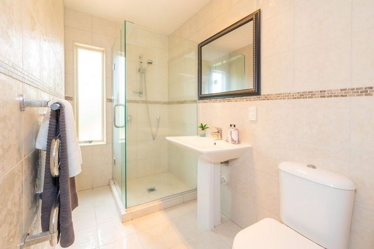 Photo of property in 40 Monte Cassino Place, Birkdale, Auckland, 0626