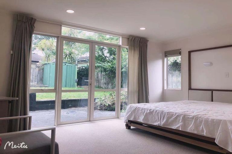 Photo of property in 98 Landing Drive, Albany, Auckland, 0632